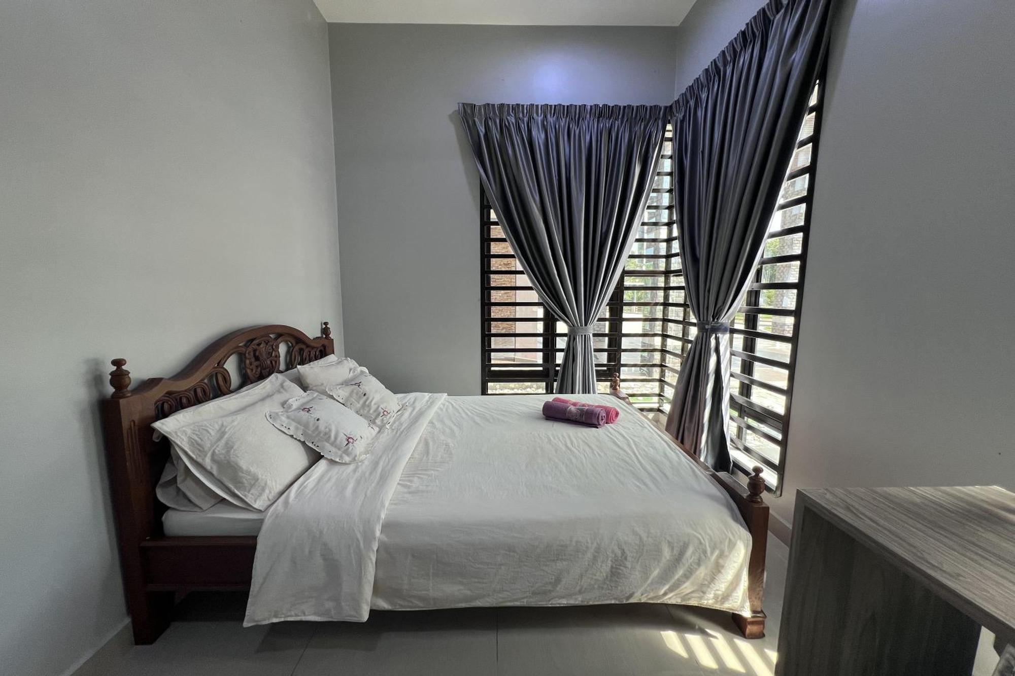 OYO 89873 Nurbayu Chalet Kuantan Bagian luar foto