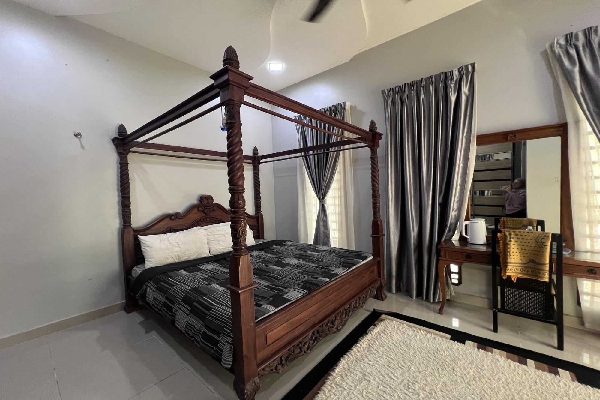 OYO 89873 Nurbayu Chalet Kuantan Bagian luar foto