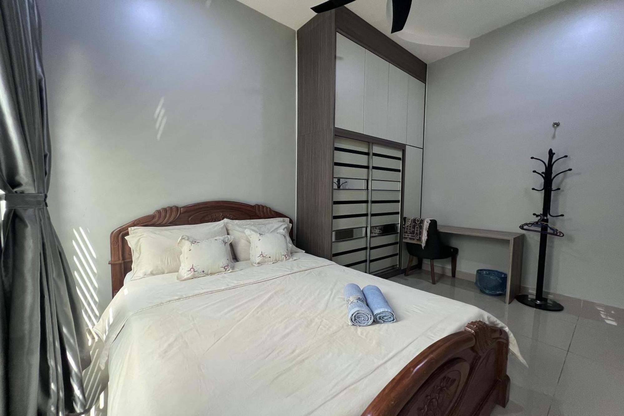OYO 89873 Nurbayu Chalet Kuantan Bagian luar foto