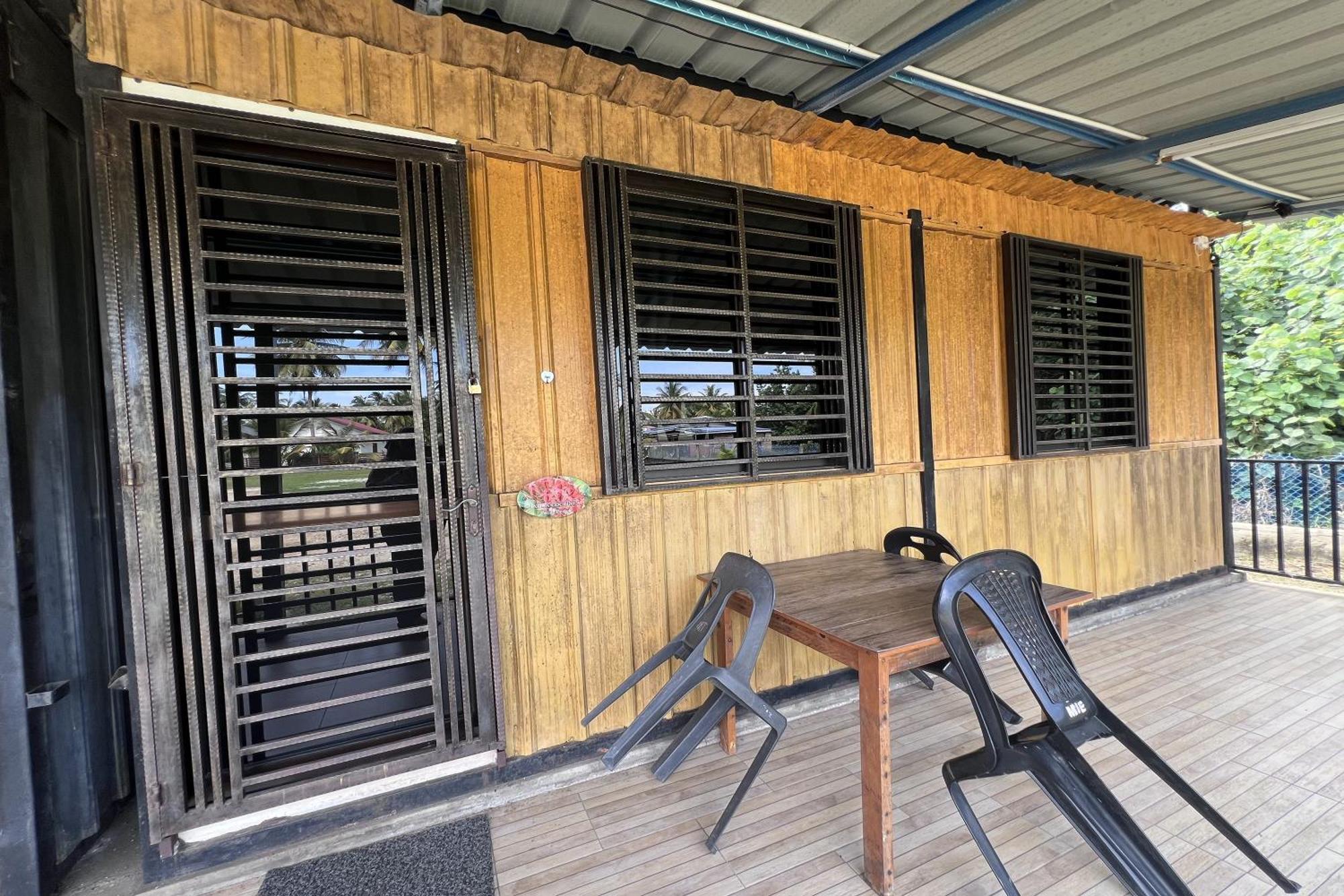 OYO 89873 Nurbayu Chalet Kuantan Bagian luar foto