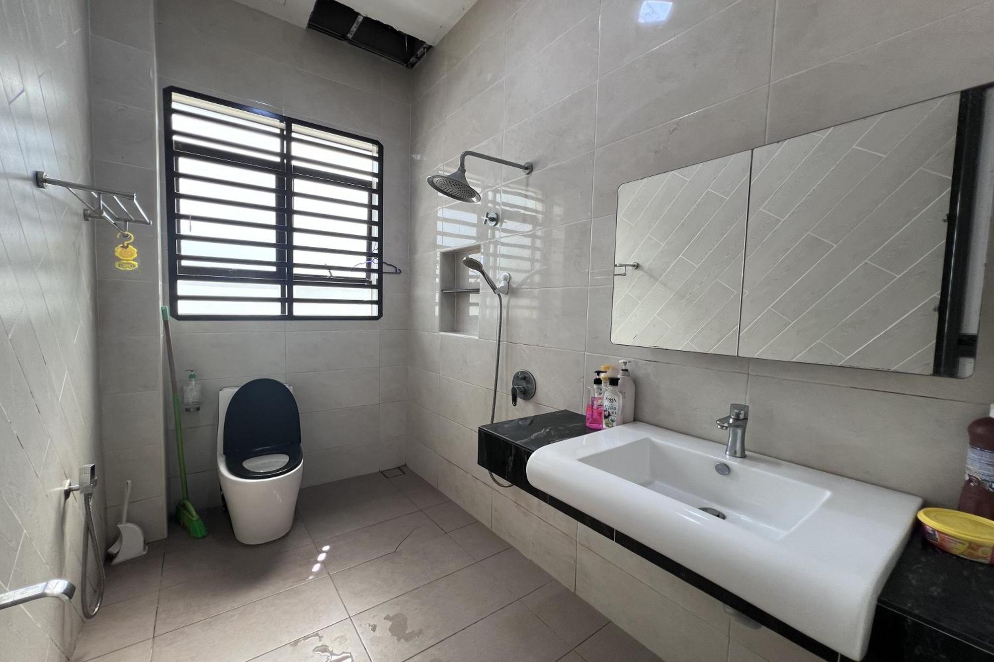 OYO 89873 Nurbayu Chalet Kuantan Bagian luar foto