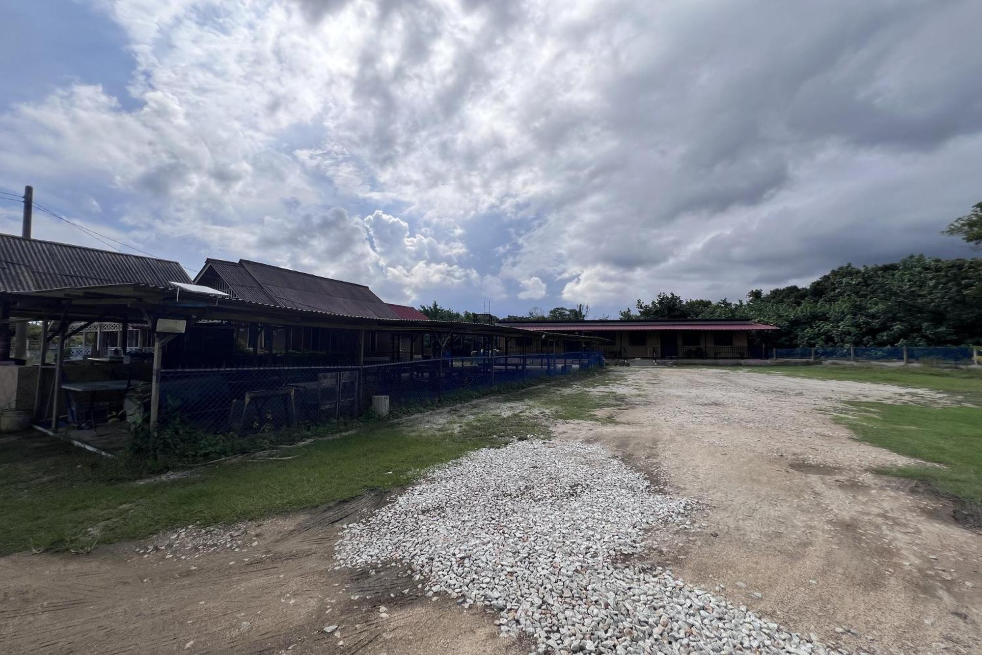 OYO 89873 Nurbayu Chalet Kuantan Bagian luar foto